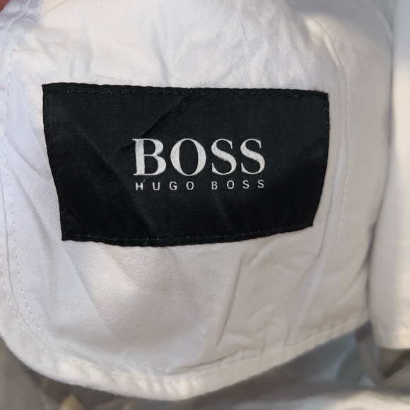 Hugo Boss Men’s Unique Pleated Shorts Size:30 Only Worn A Couple Times - Picture 4 of 6